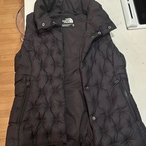 Like- new north face vest